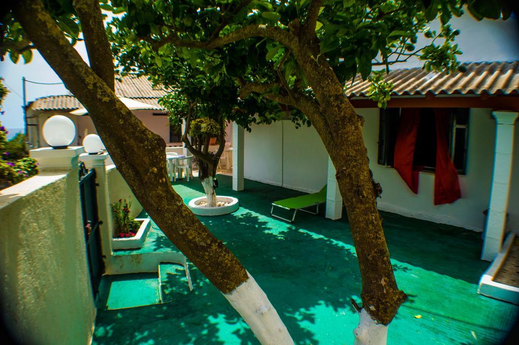 Agathi Beach House Agios Gordios  Exteriör bild